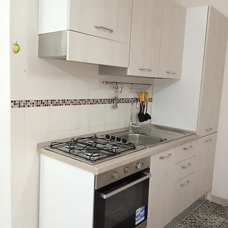 Cari Dei Nápoles