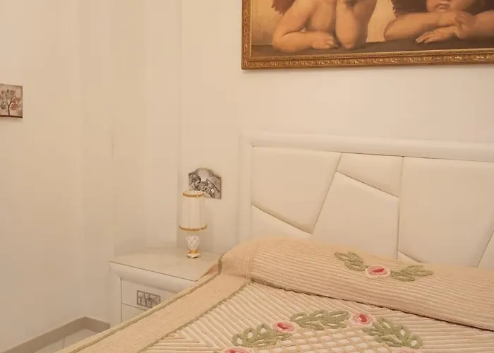 Cari Dei Naples